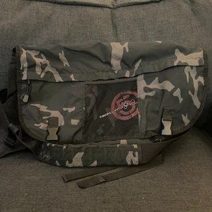 VINTAGE RARE Triple Five 5 Soul Messenger Bag Camo